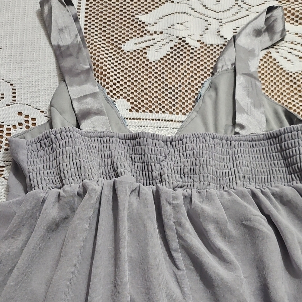 Gray Lace Trim and Floral Dress - Picture 5 of 7
